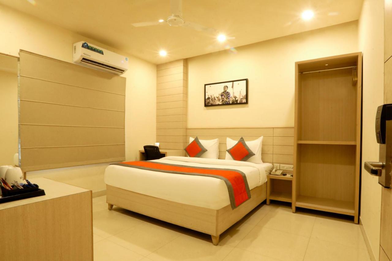 Sagar Hotel Just 5 Min From Golden Temple Amritsar Ngoại thất bức ảnh