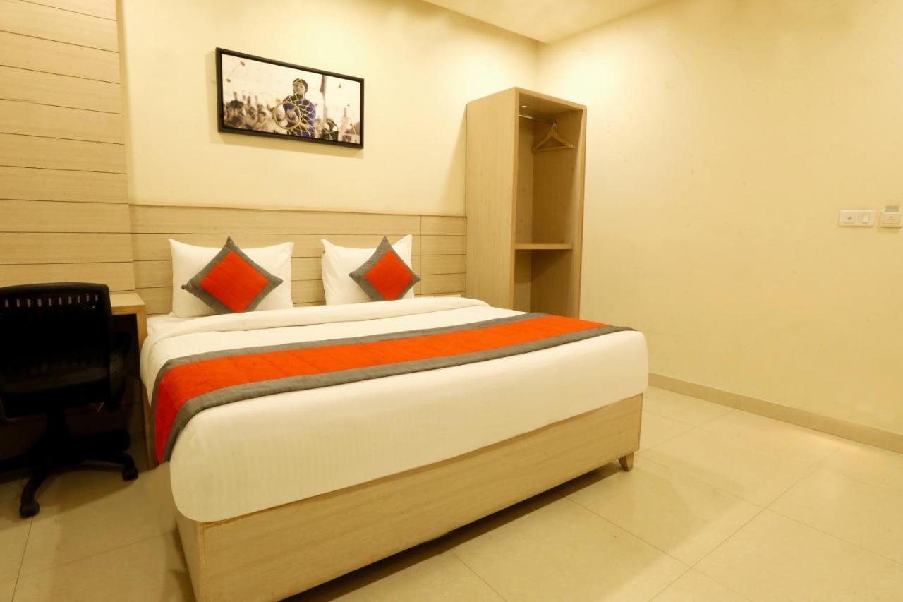 Sagar Hotel Just 5 Min From Golden Temple Amritsar Ngoại thất bức ảnh
