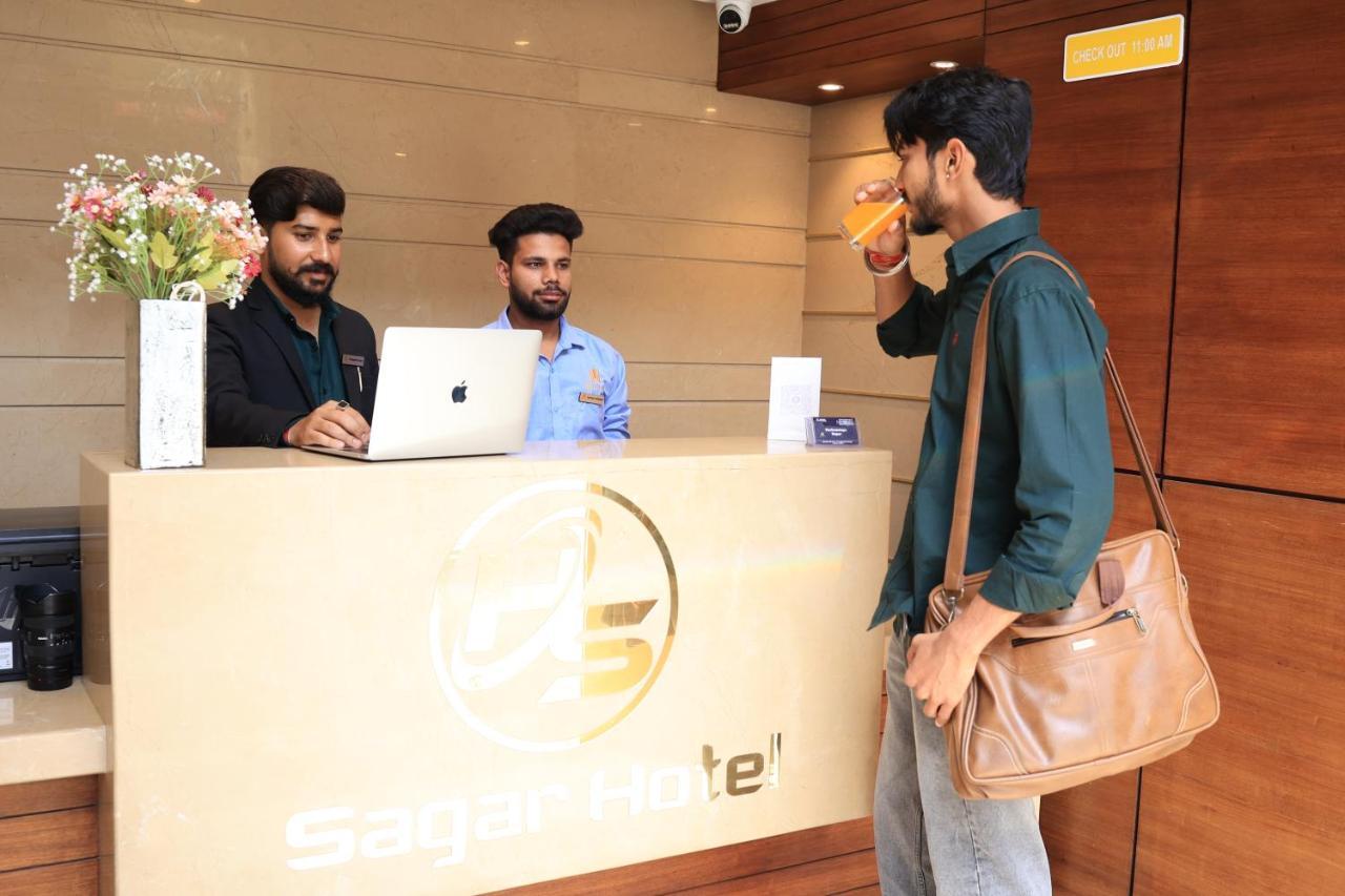 Sagar Hotel Just 5 Min From Golden Temple Amritsar Ngoại thất bức ảnh