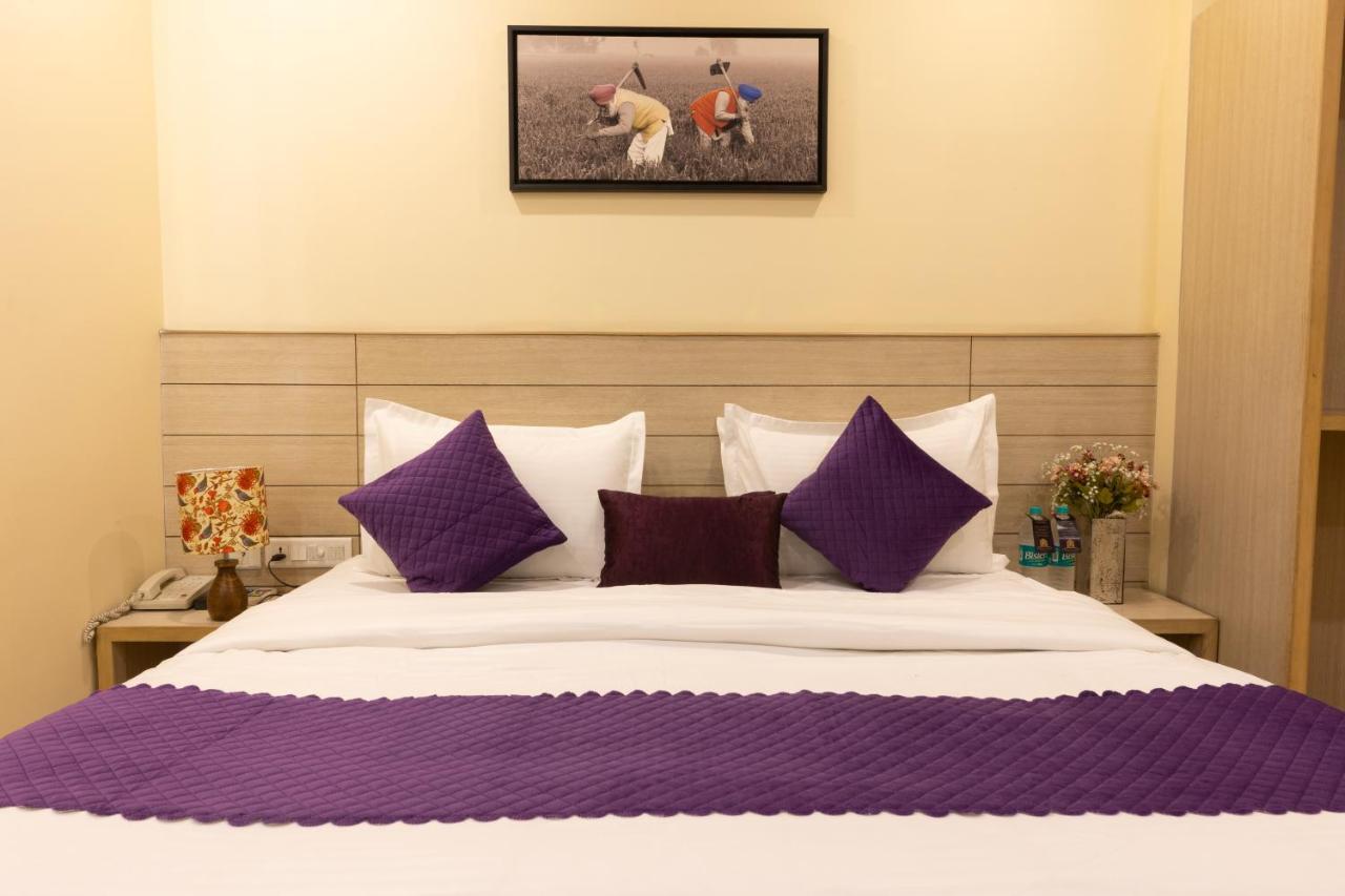 Sagar Hotel Just 5 Min From Golden Temple Amritsar Ngoại thất bức ảnh
